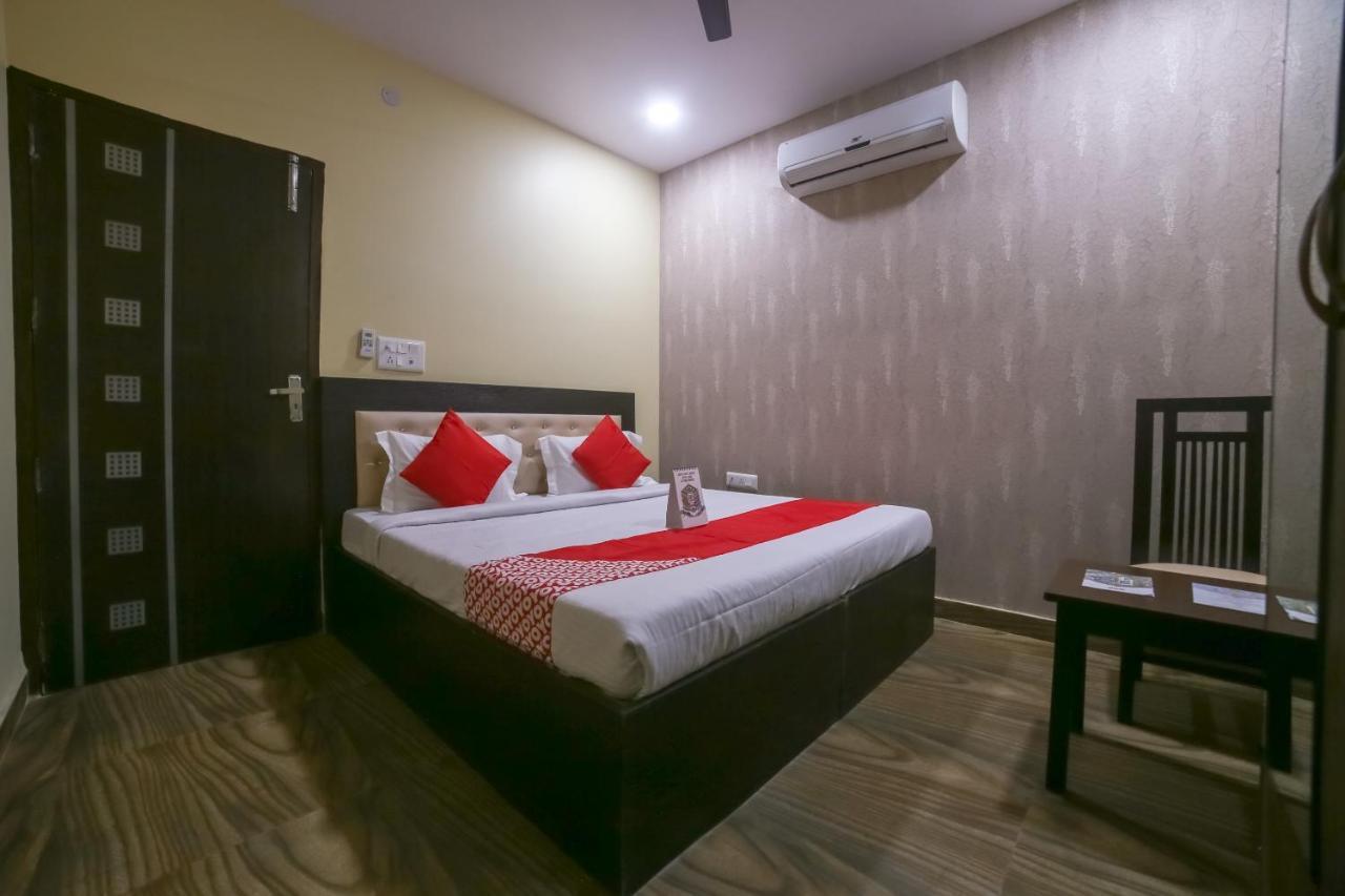 Oyo 19481 Jp Villa New Delhi Ngoại thất bức ảnh