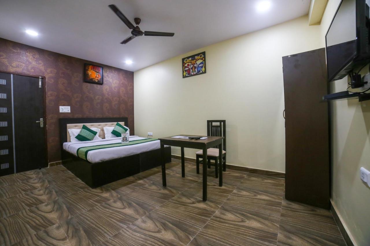 Oyo 19481 Jp Villa New Delhi Ngoại thất bức ảnh